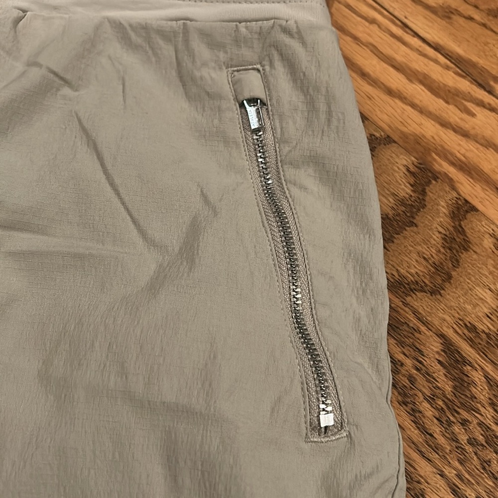 Athleta Trekkie North Jogger size 6 - Picture 2 of 7